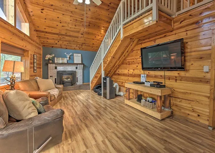 Holiday home Cozy Escape With Yard Hike, Sightsee And Explore! *