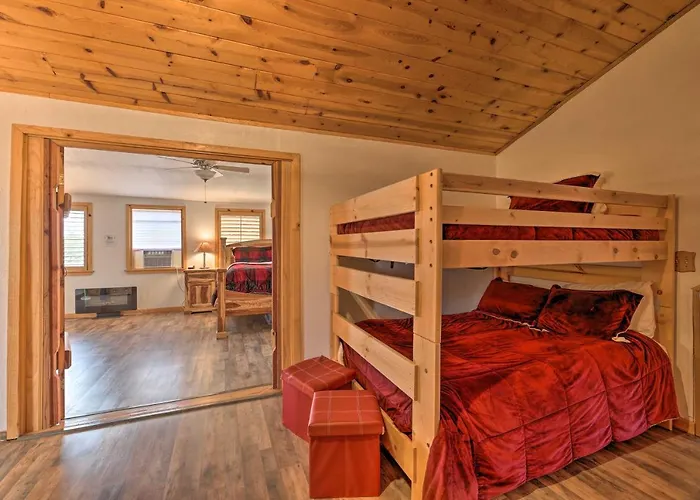Cozy Escape With Yard Hike, Sightsee And Explore! Holiday home Pinedale